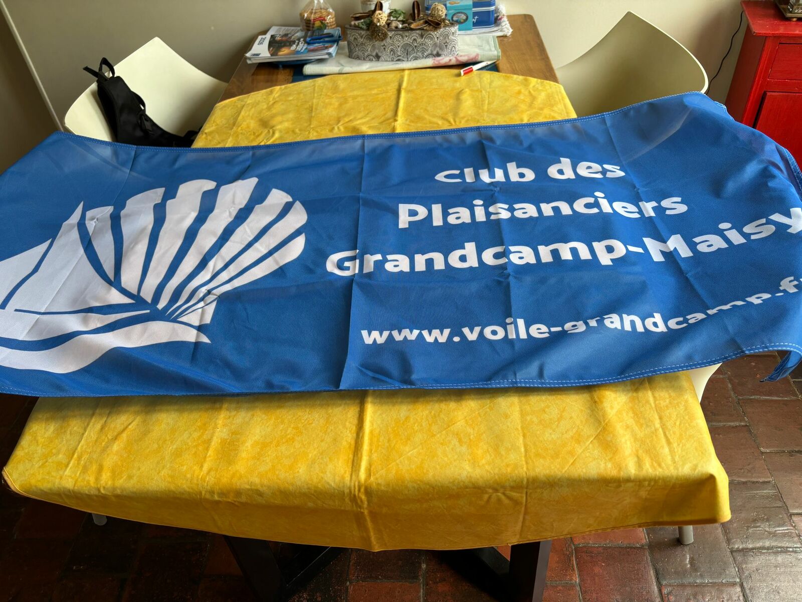 Faites claquer les couleurs du club !